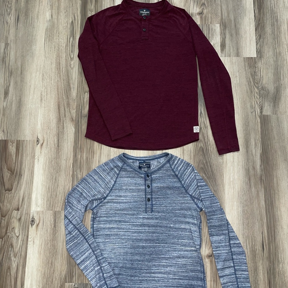💙 (2) Men’s American Eagle Flex Long Sleeve Henley Shirts in XS